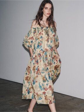 🏷️ NWT Zara Collection Printed Ramie Dress. Size Medium